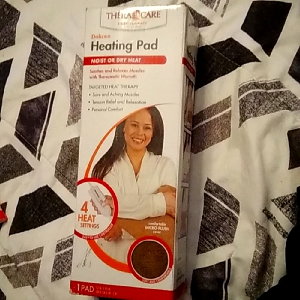 Thera Care Deluxe Moist or Dry heat, 12" x 15" Brown Heating Pad New